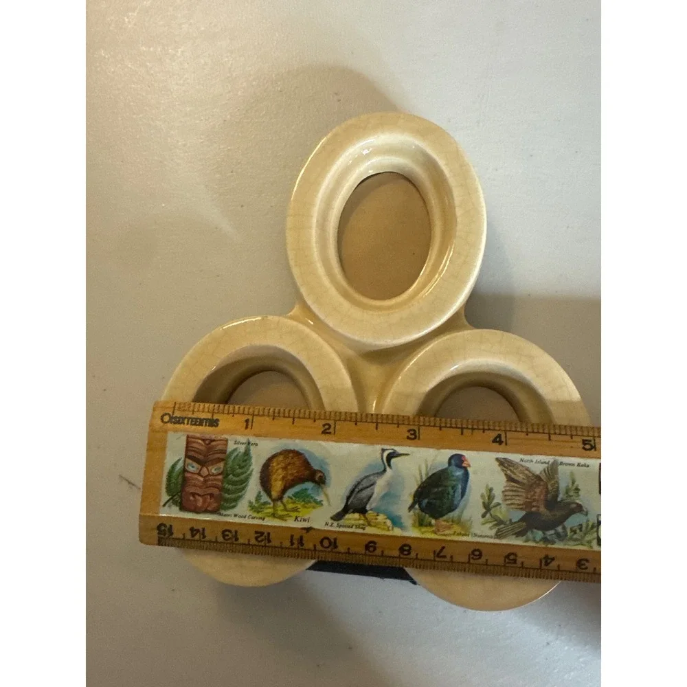 Vintage Cream Ceramic Triple Oval Picture Frame Crackle Glaze Tabletop Display